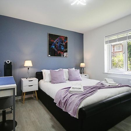 Apartmán 2Bdr Flat Rg1 - Free Open Parking Reading Exteriér fotografie