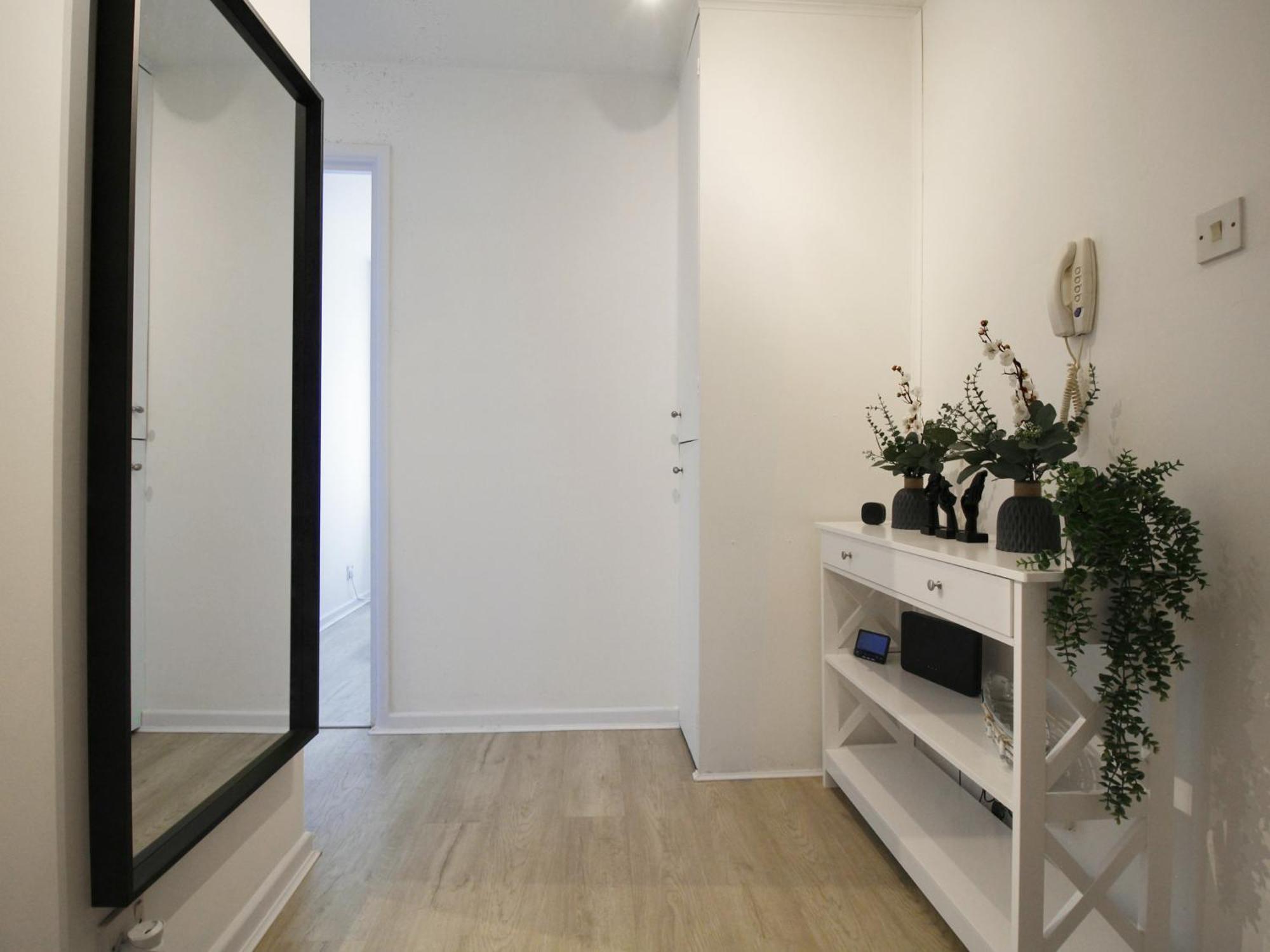 Apartmán 2Bdr Flat Rg1 - Free Open Parking Reading Exteriér fotografie